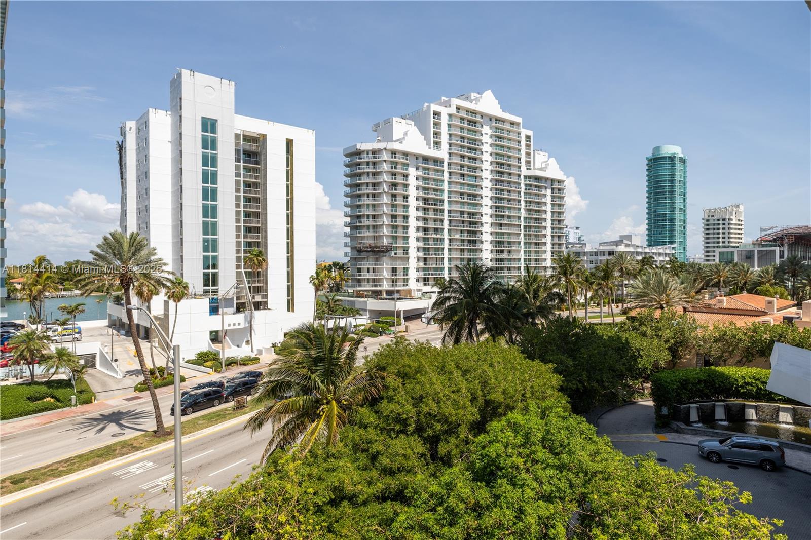 THE SURF CONDO - Residential