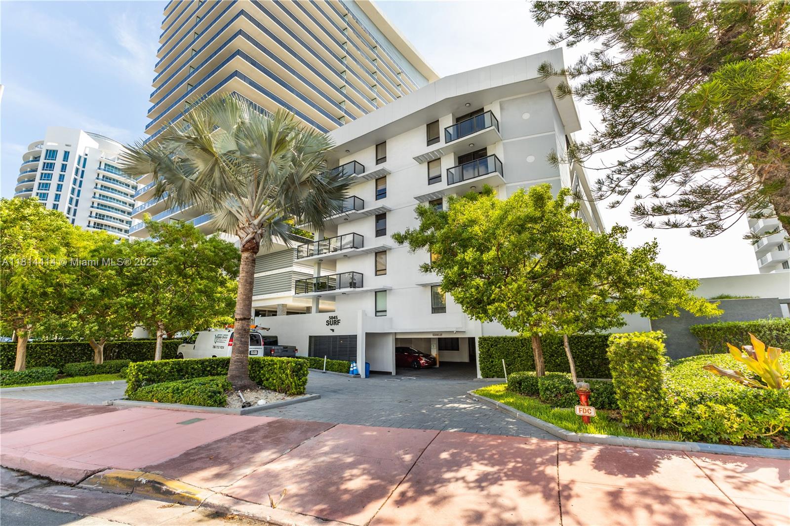 THE SURF CONDO - Residential