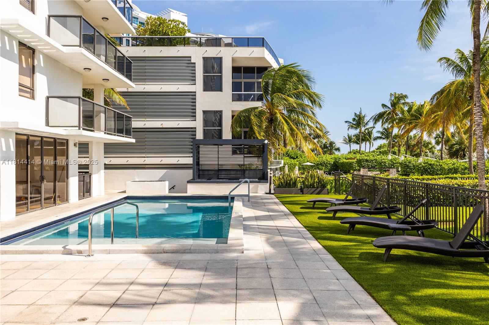THE SURF CONDO - Residential