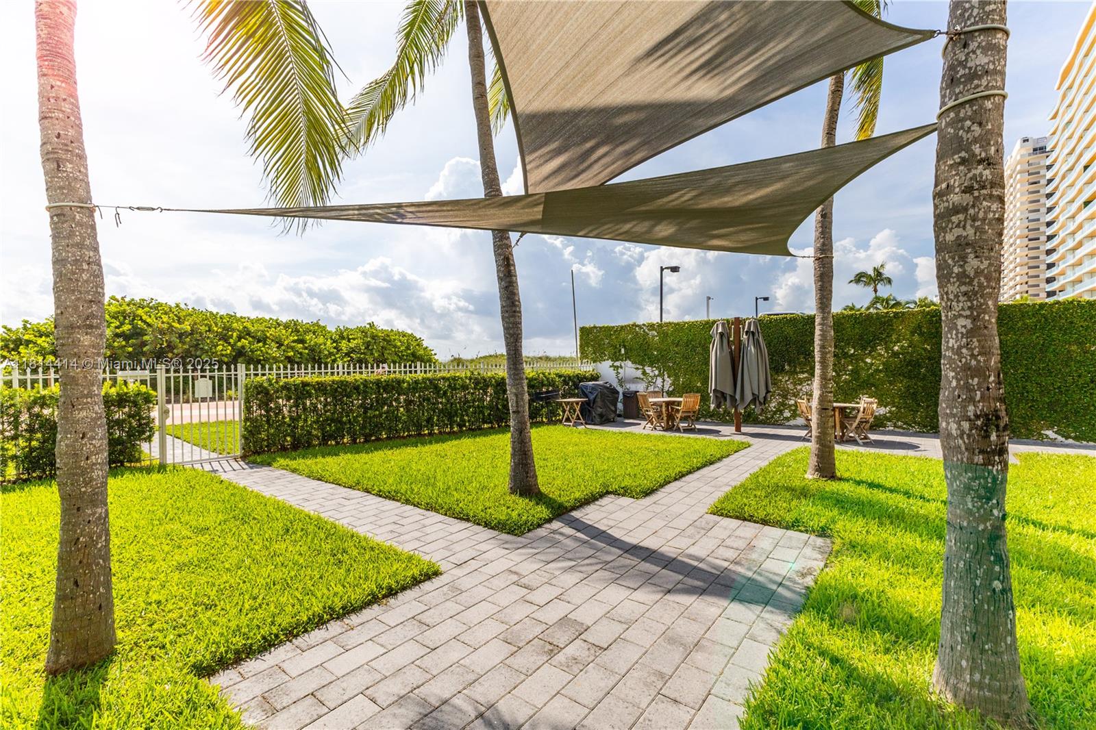 THE SURF CONDO - Residential