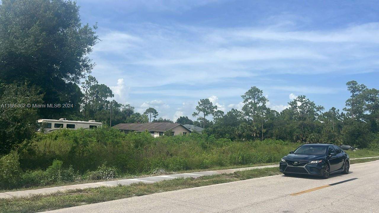 LEHIGH ACRES UNIT 9 BLK 26 - Land