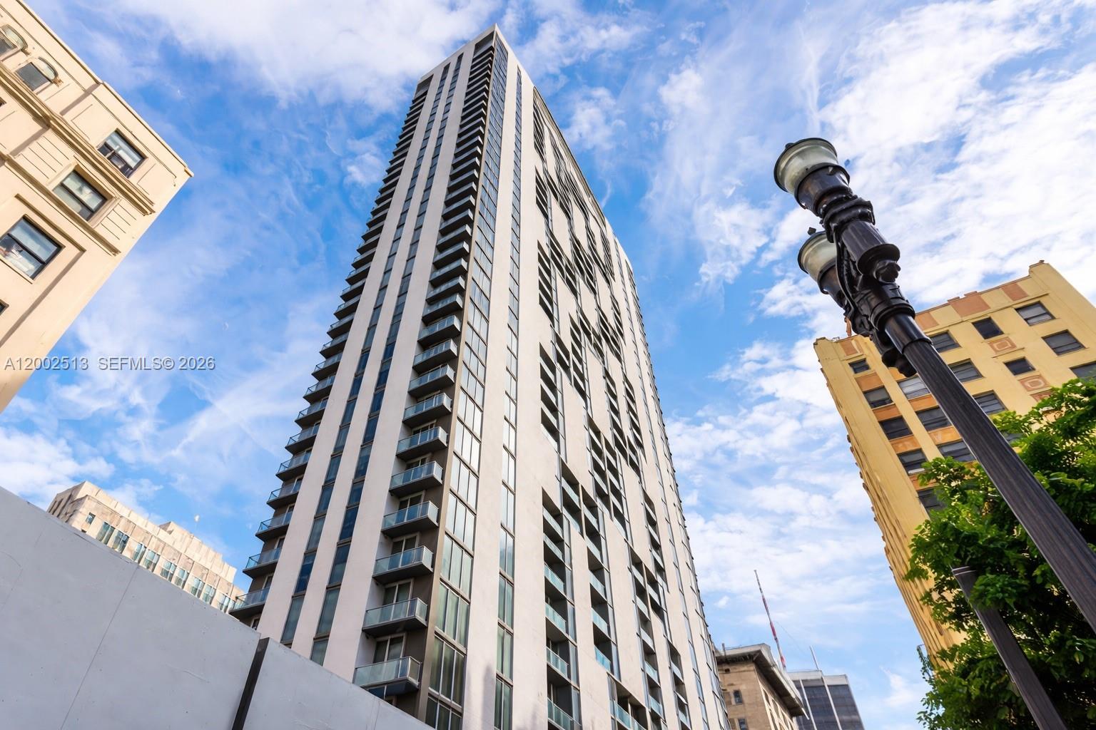 CENTRO CONDO - Residential Lease