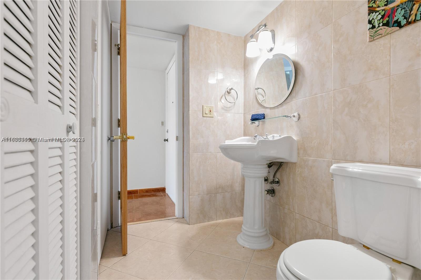 PLAZA TOWERS SOUTH CONDO - Residential Lease