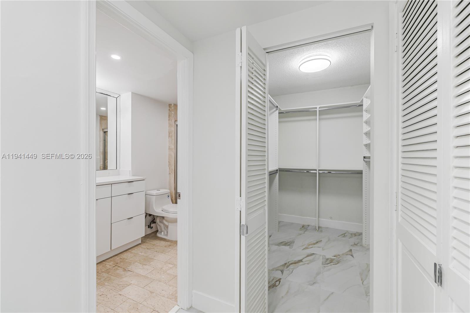 CRICKET CLUB CONDO - Residential