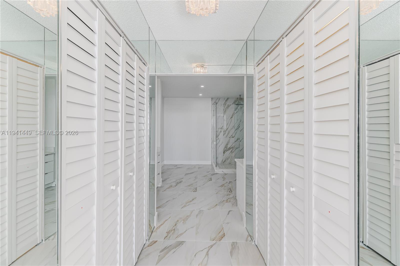 CRICKET CLUB CONDO - Residential