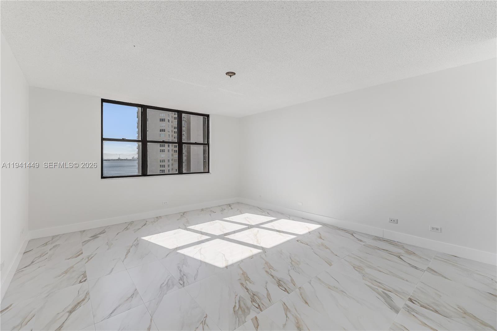 CRICKET CLUB CONDO - Residential