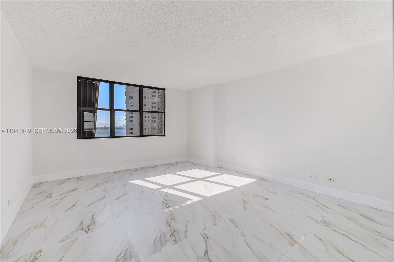 CRICKET CLUB CONDO - Residential