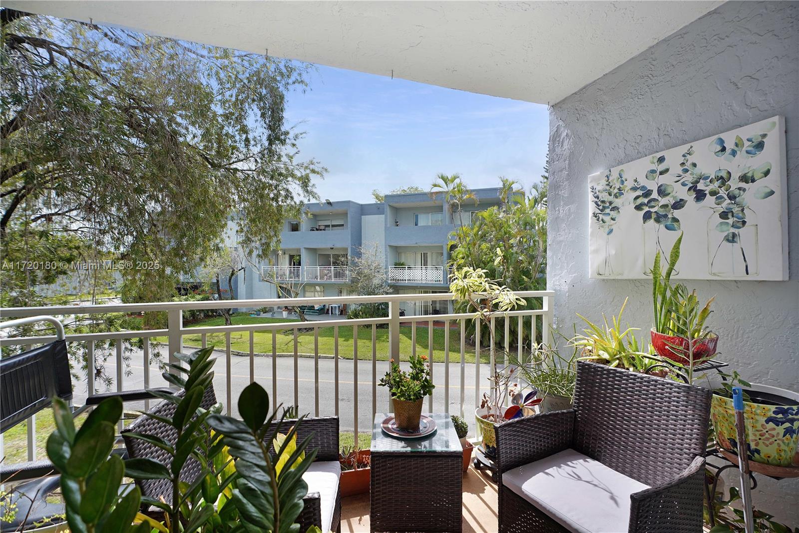THE BEACH CLUB FONTAINEBL - Residential