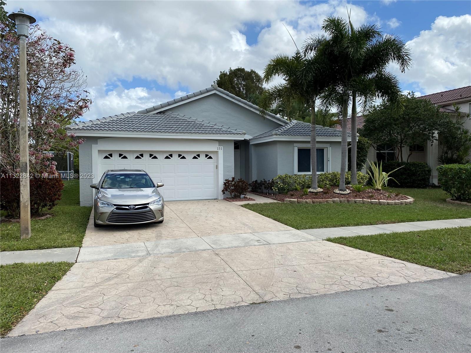 Photo 1 of 42 of 151 SW 178th Way house