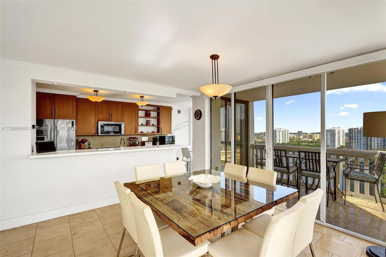1000 W Island Blvd 1909