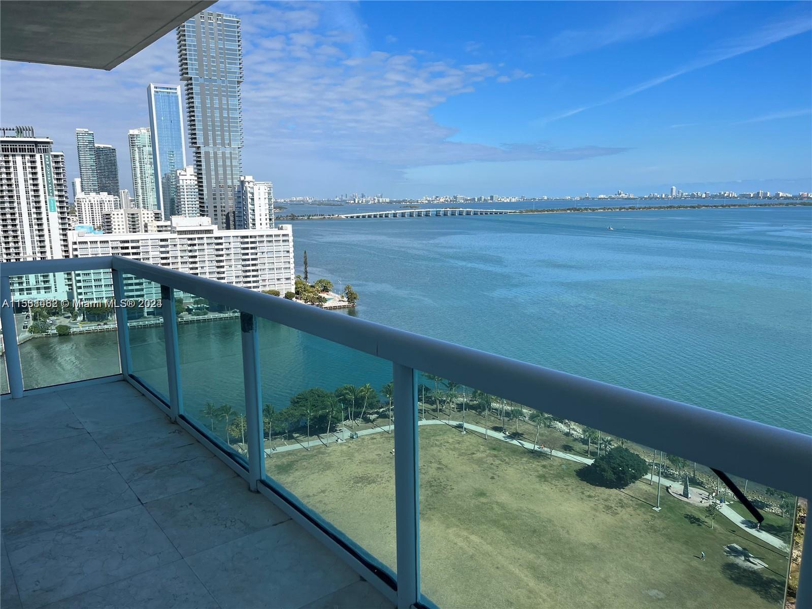 1800 CLUB CONDO - Residential Lease