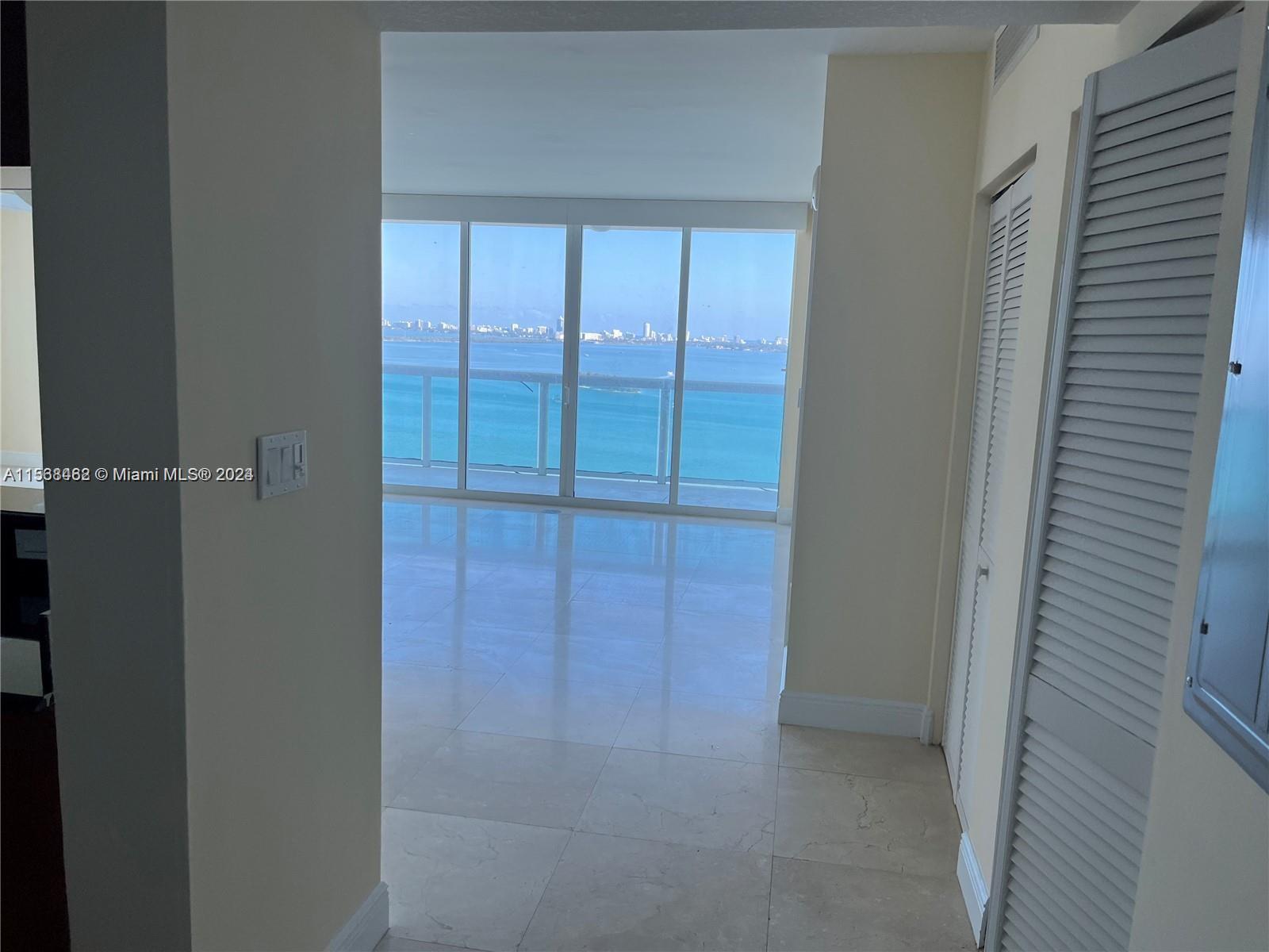 1800 CLUB CONDO - Residential Lease