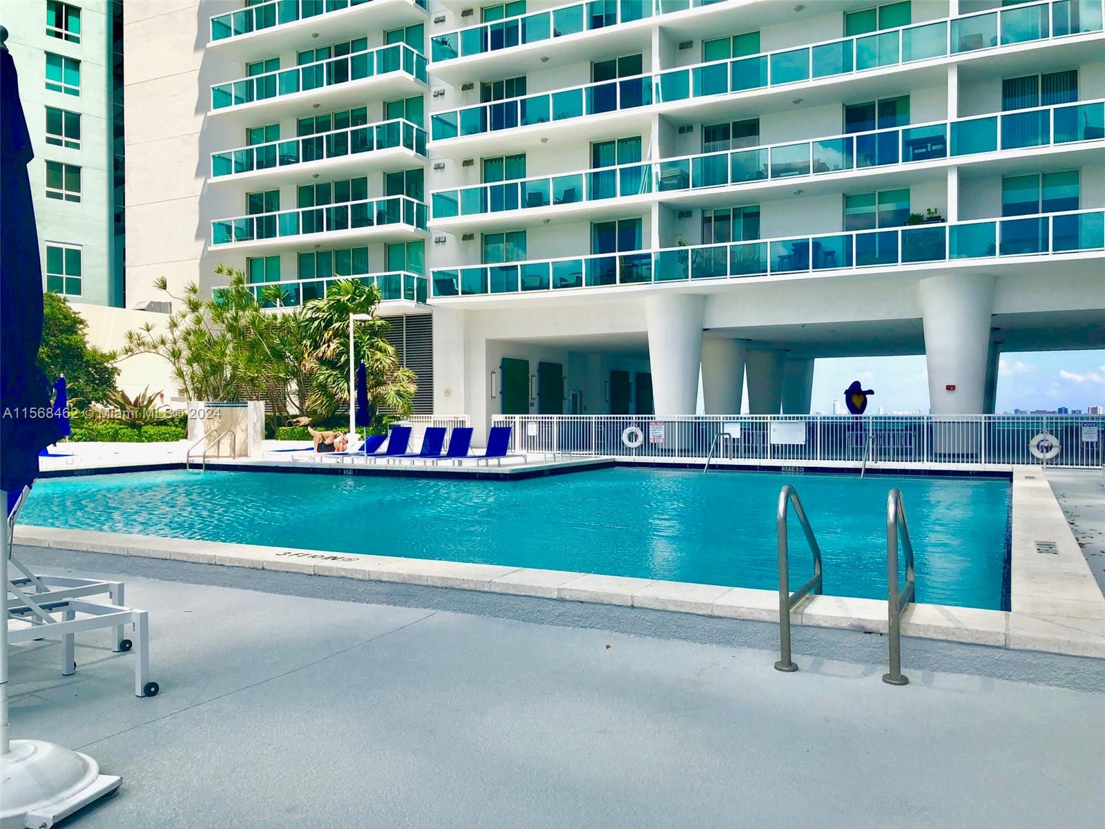 1800 CLUB CONDO - Residential Lease