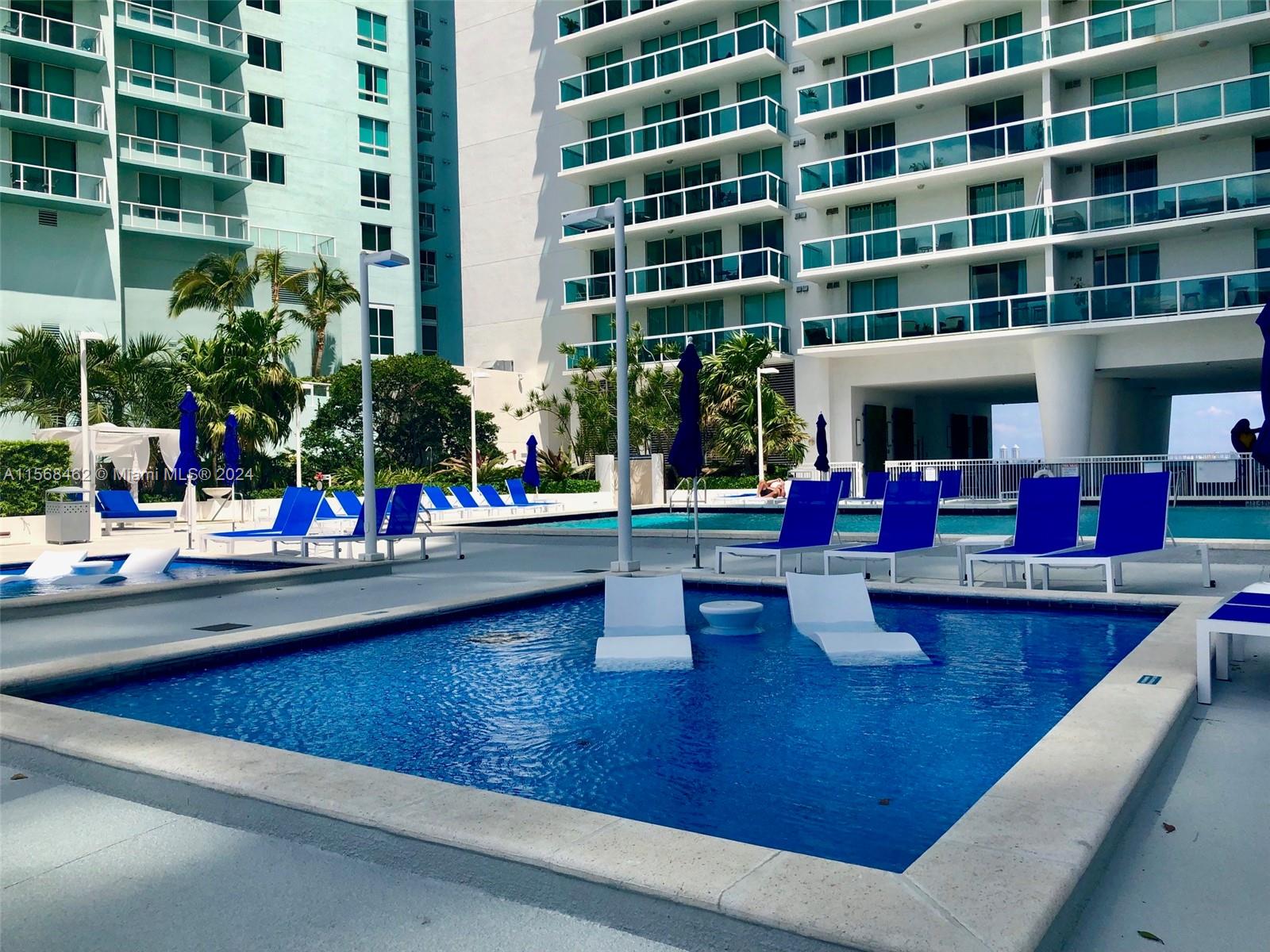 1800 CLUB CONDO - Residential Lease