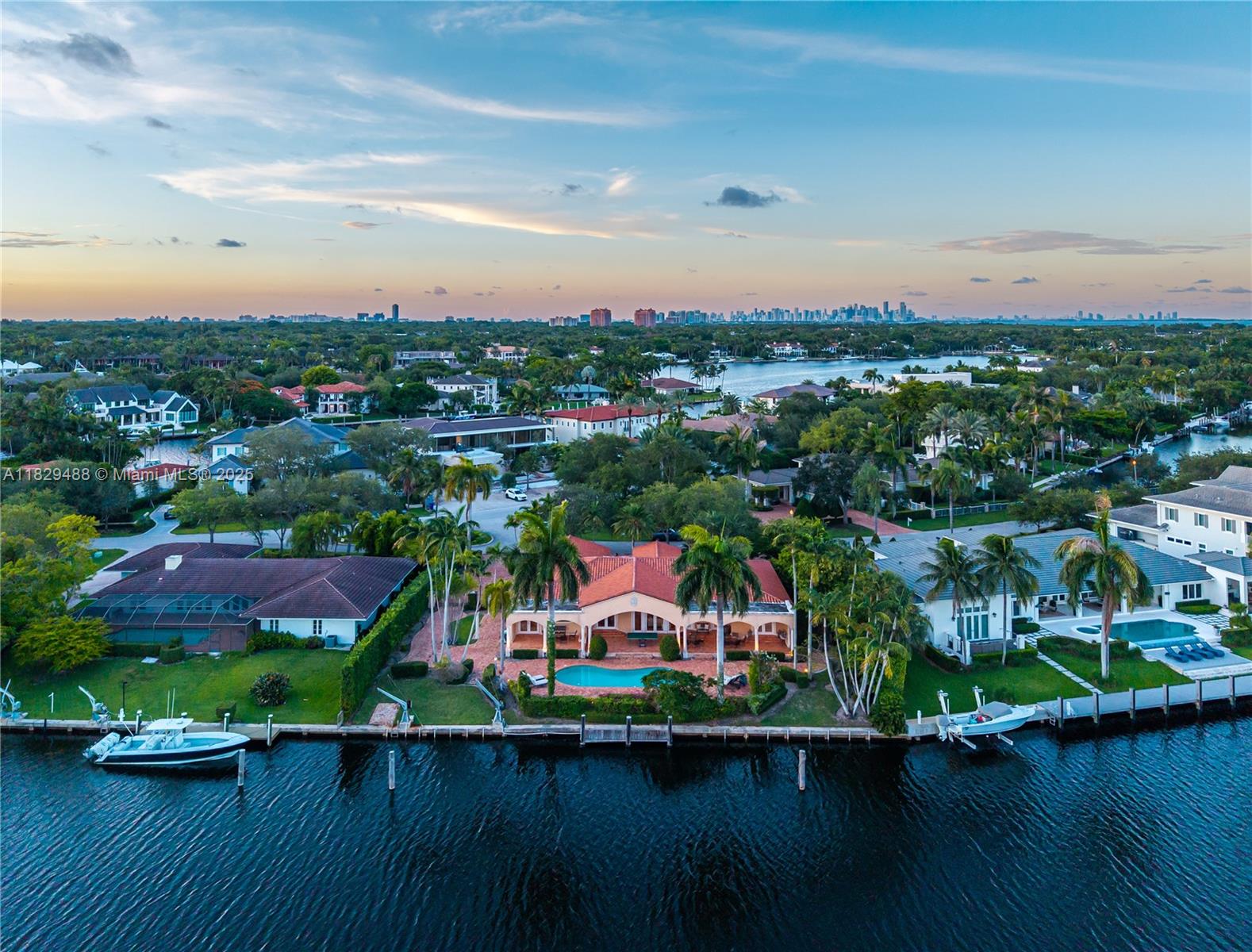 600 Marquesa Dr, Coral Gables, FL, 33156/$9,995,000 2 600 Marquesa Dr