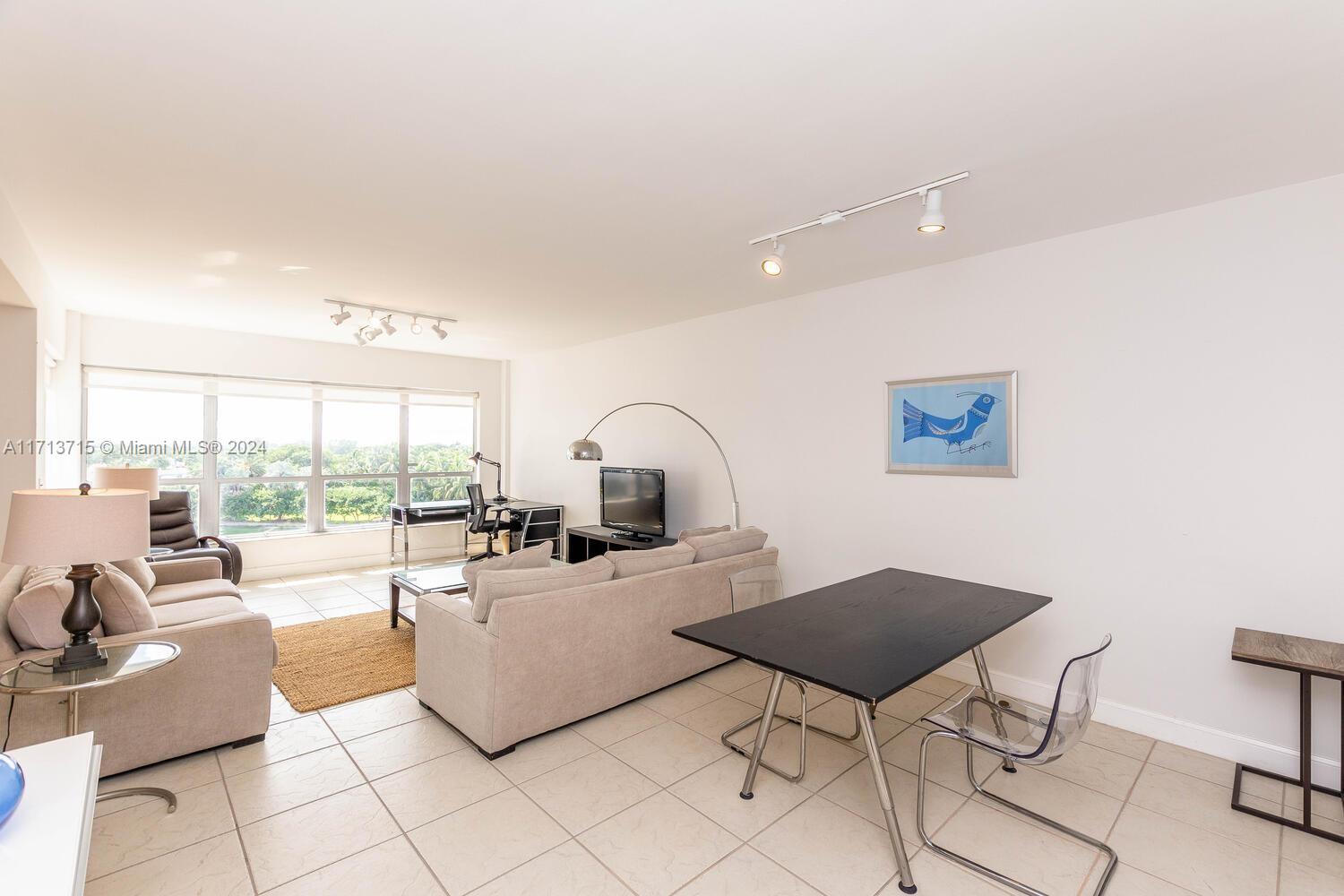 BLAIR HOUSE CONDO - WEST - Residential