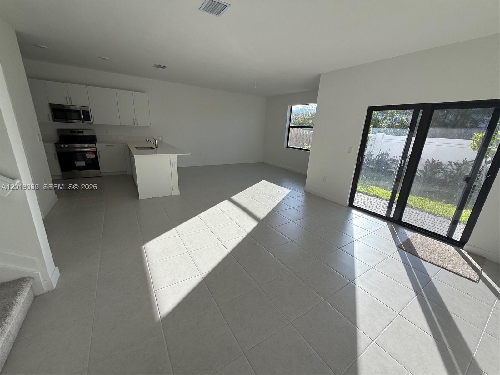DANIA PRESERVE - Residential Lease