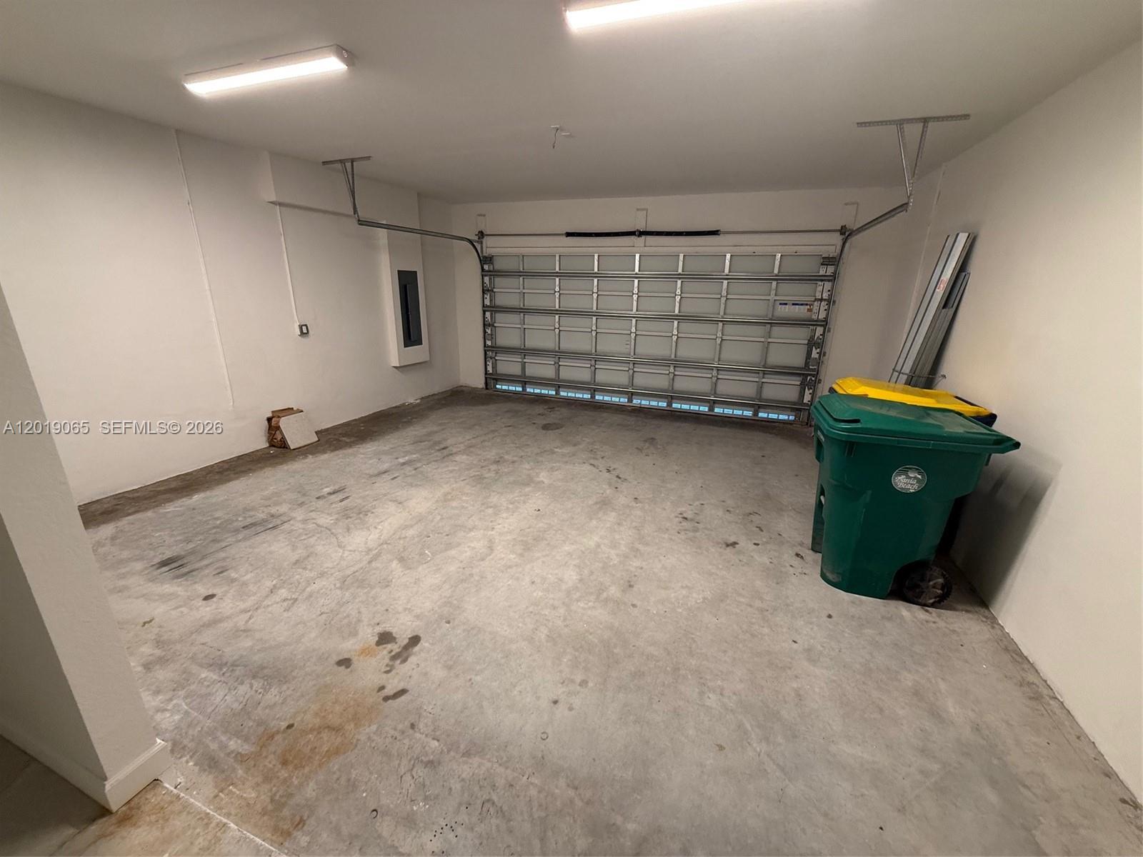 DANIA PRESERVE - Residential Lease