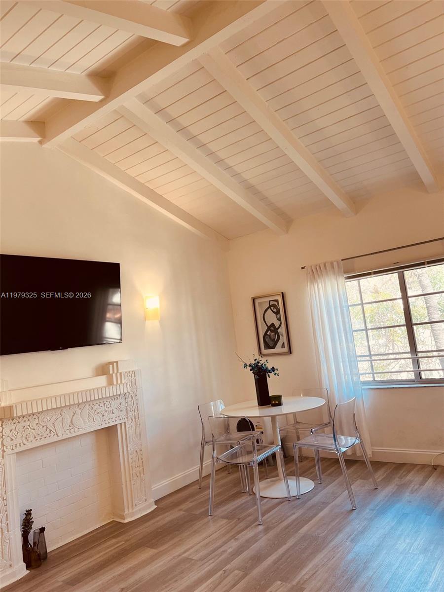 HARRIET COURT CONDO - Residential