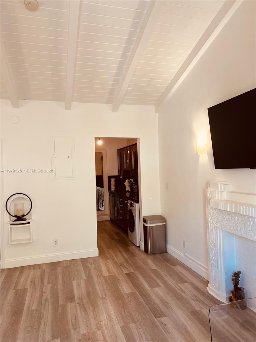 HARRIET COURT CONDO - Residential