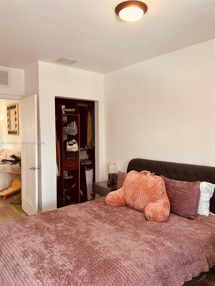 HARRIET COURT CONDO - Residential