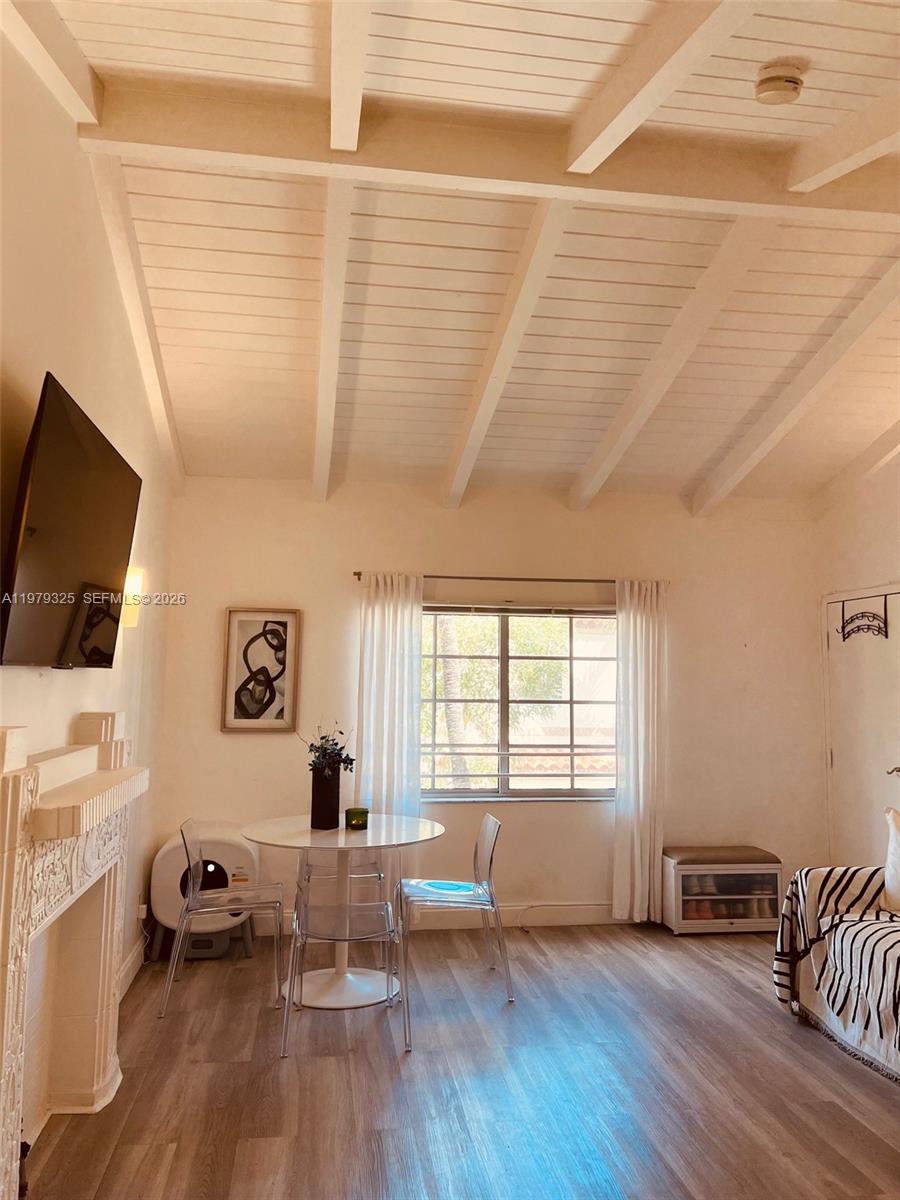 HARRIET COURT CONDO - Residential