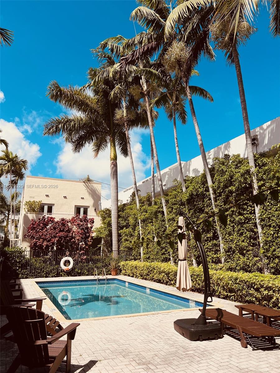 HARRIET COURT CONDO - Residential