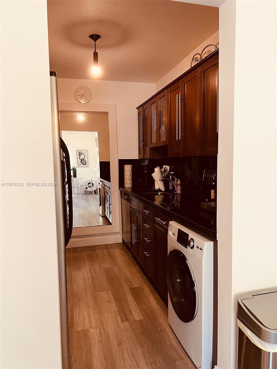 HARRIET COURT CONDO - Residential