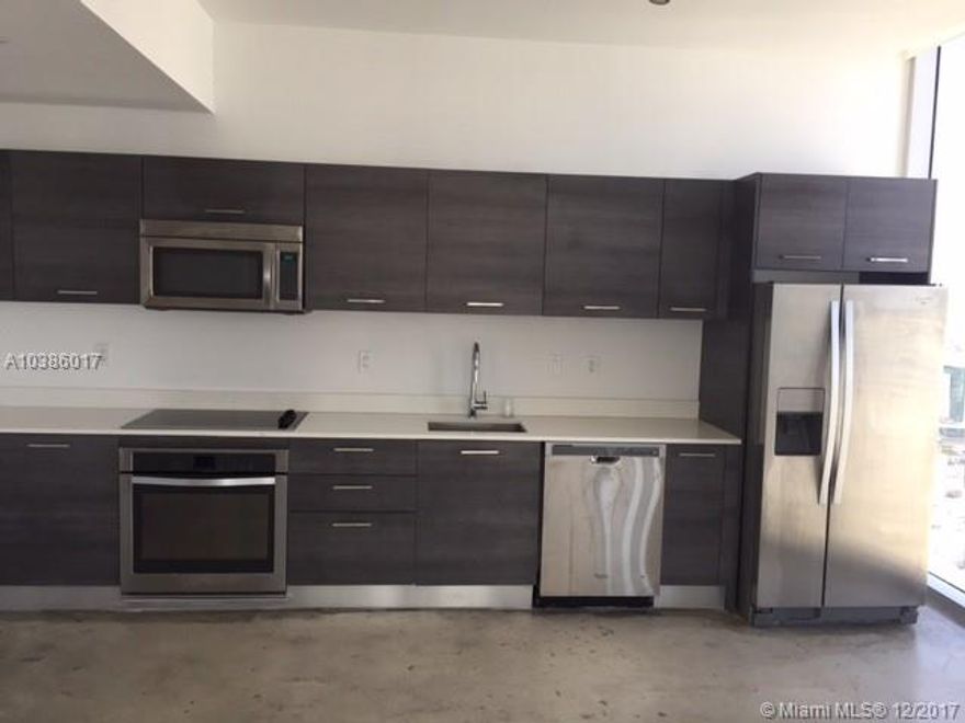 Brand new 1/1  unit. CENTRO located in downtown Miami with the best bay and city views. Loft style, modern-polished concrete floors and ceilings, floor to ceiling windows, balcony,  brand new top of the line appliances,  Washer & drier. Amazing amenities: Roof Top Pool with 360 degree views of Miami, two story club room Langue, State of the art GYM, SPA, sauna and steam room, 24/7 security, Valet and much more. Rent INCLUDES: Water, trash, basic cables and internet. 
Unit Available to show as of January 2, 2017