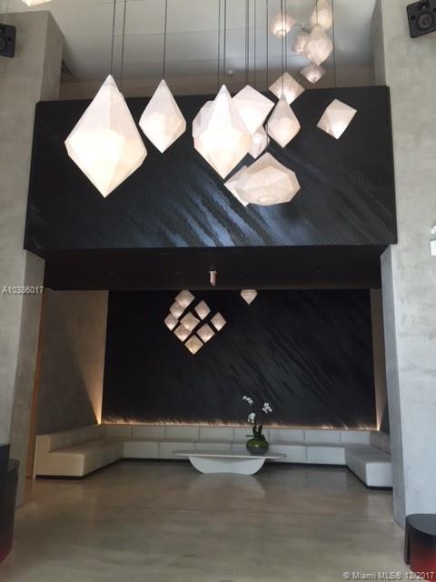 CENTRO CONDO - Residential Lease