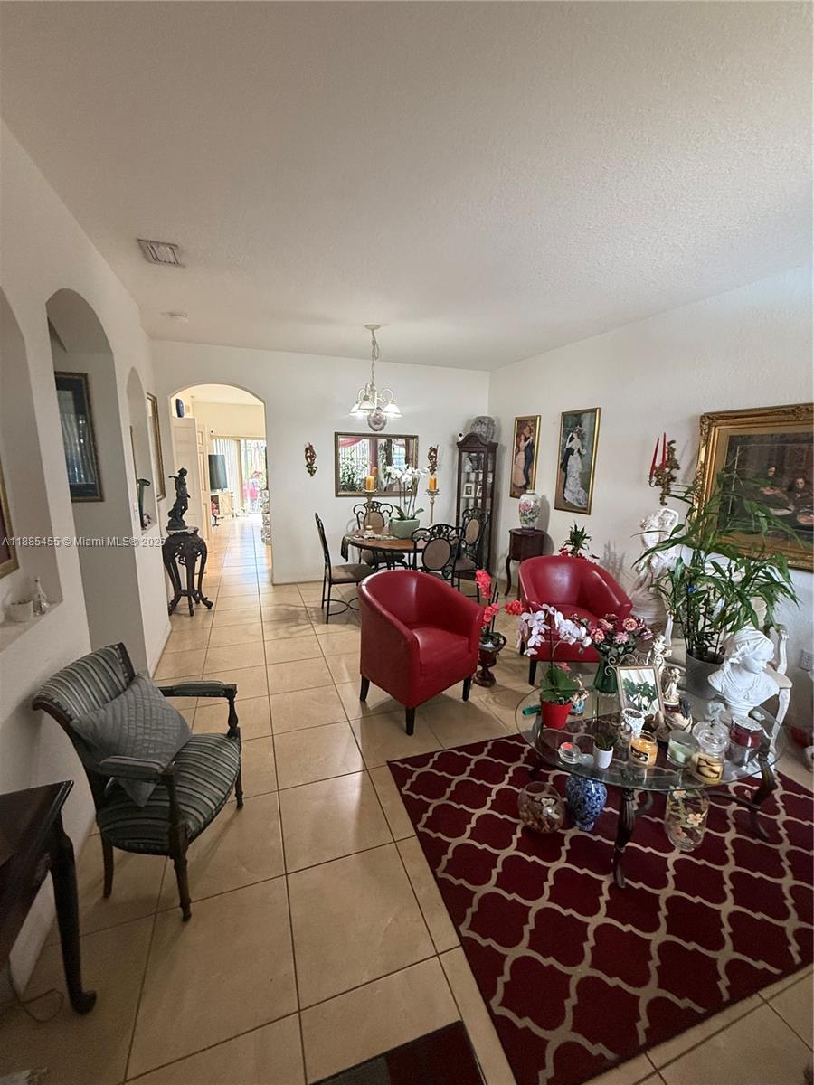 CAZADORES COVE - Residential