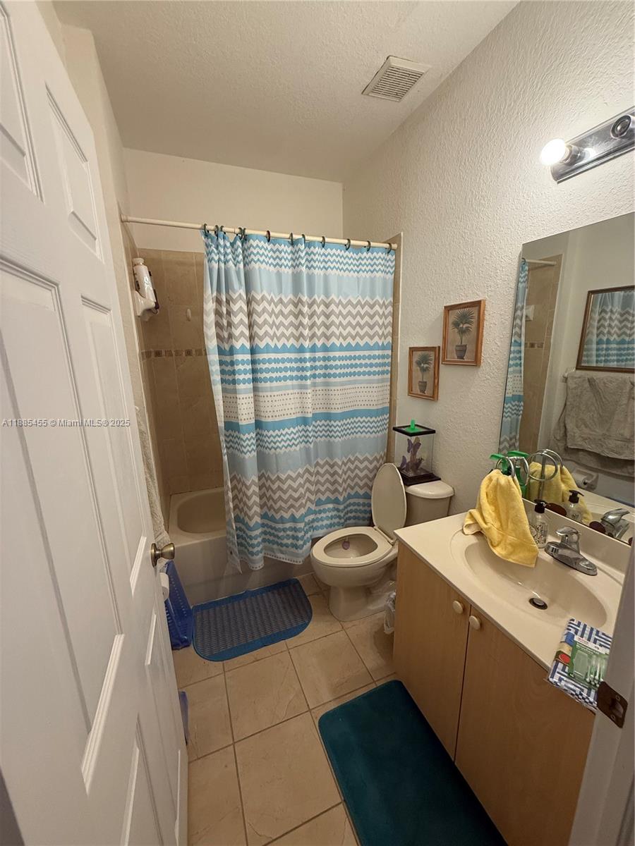 CAZADORES COVE - Residential