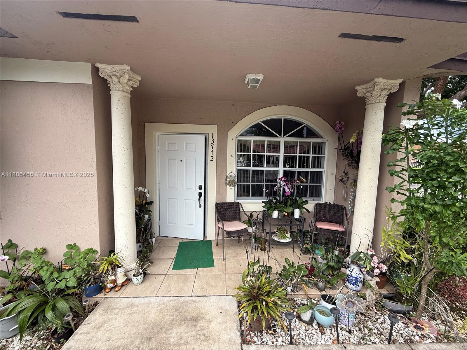 CAZADORES COVE - Residential