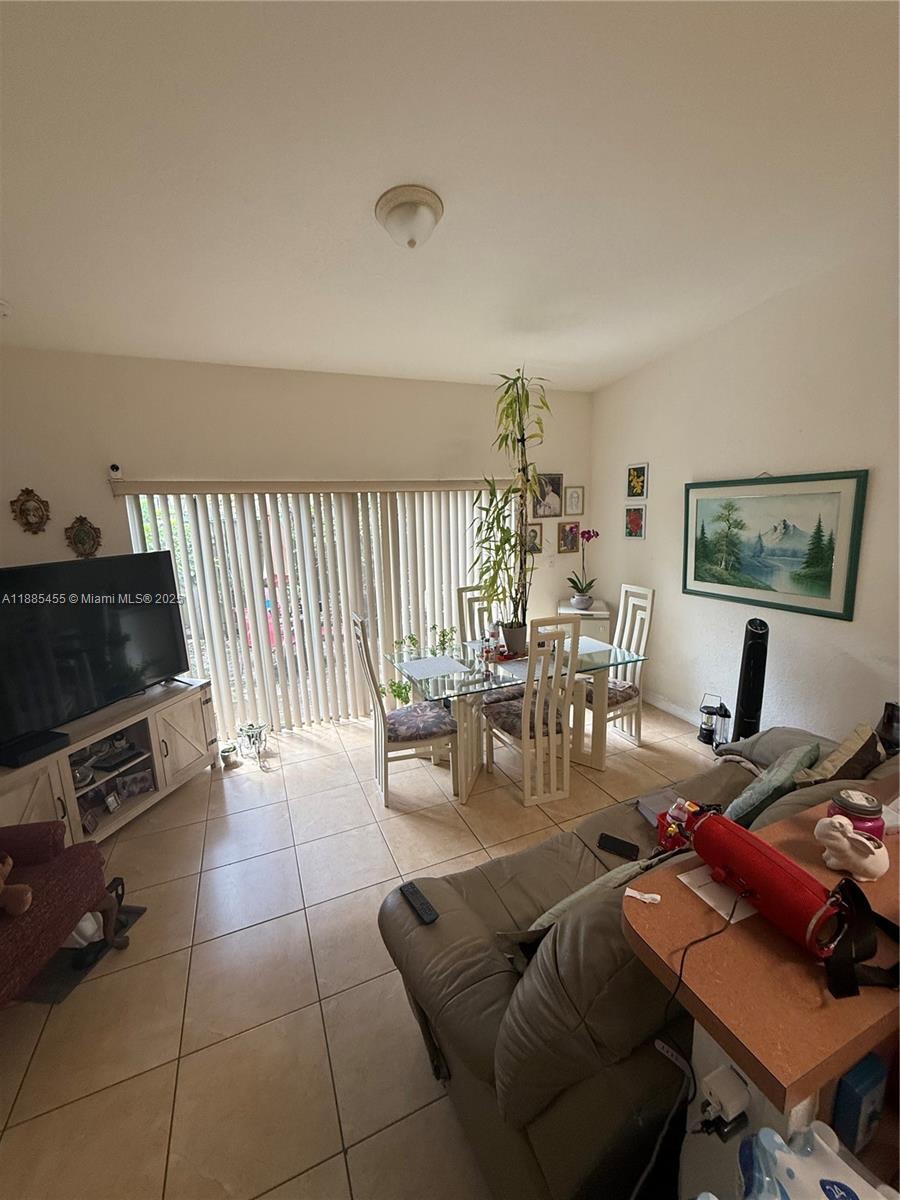 CAZADORES COVE - Residential