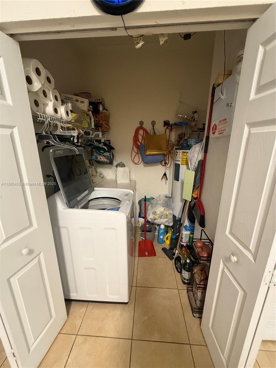 CAZADORES COVE - Residential