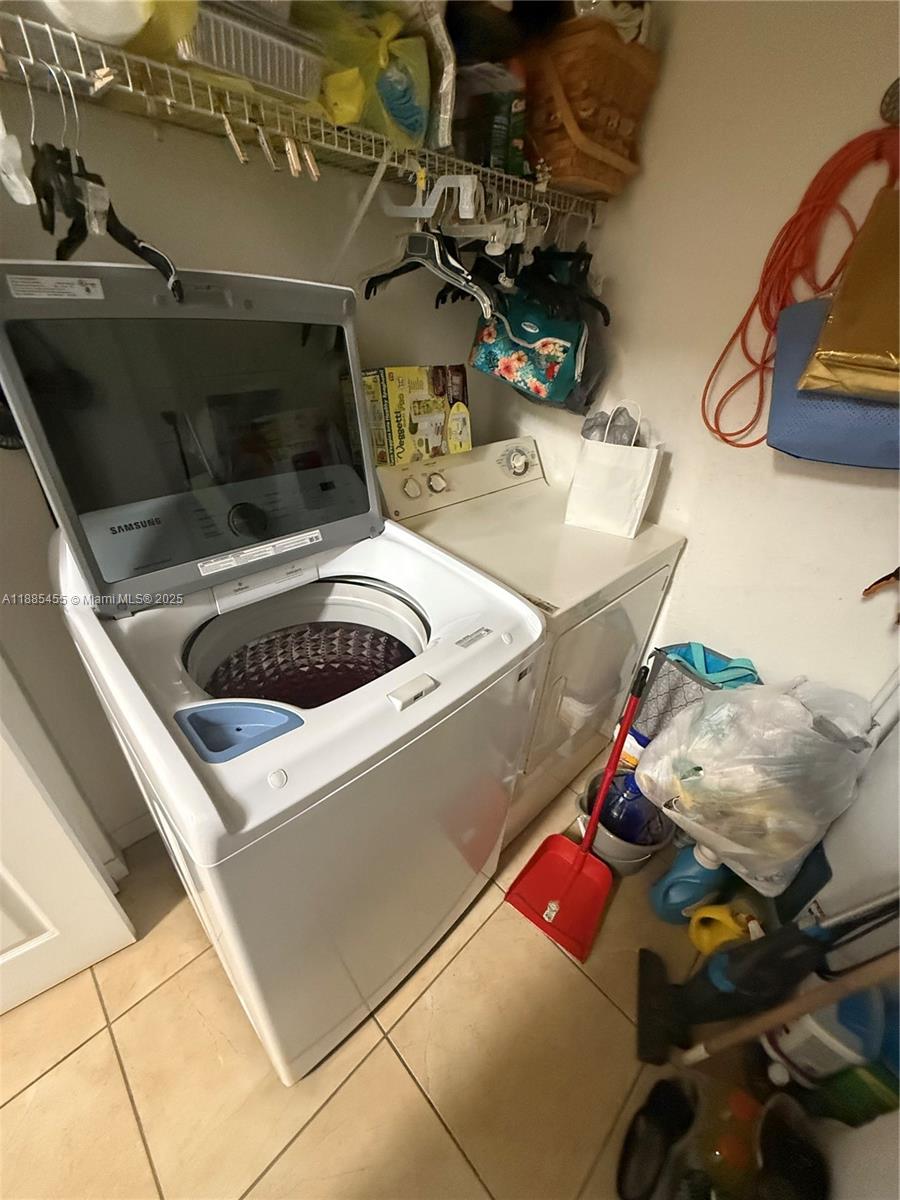 CAZADORES COVE - Residential