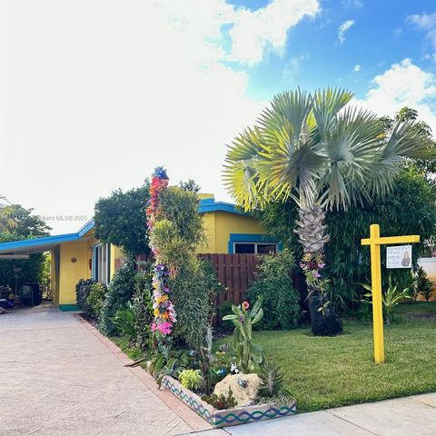 Photo of 881 SW 49th Ter, Plantation, FL 33317 (MLS # A11871129)