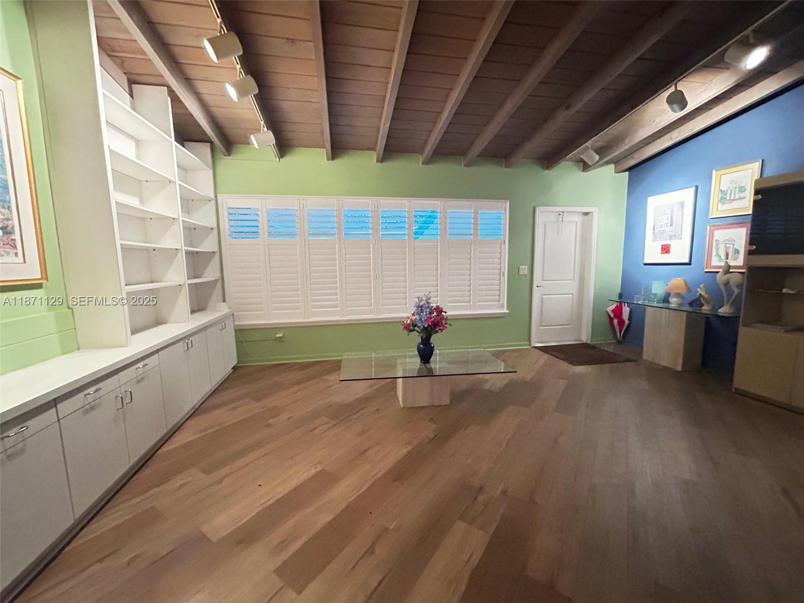 FAIRWAY ESTATES - Residential