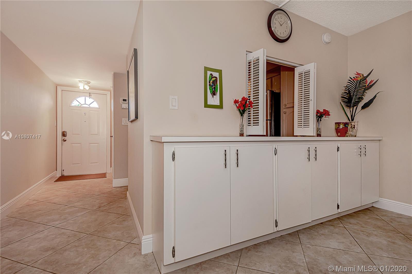 HOLLYBROOK GOLF & TENNIS - Residential