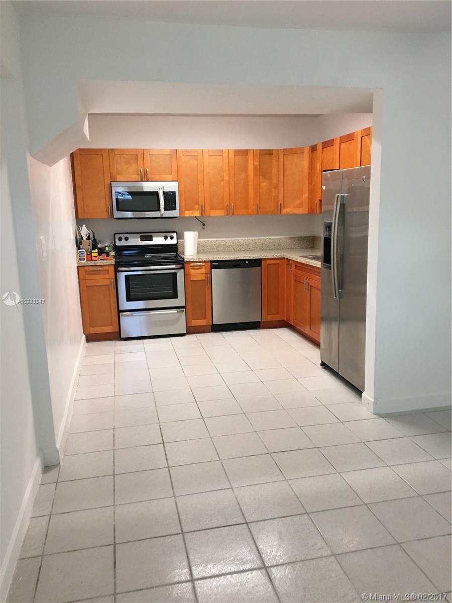 Hollywood Suburbs 2 35-11 - Residential Lease