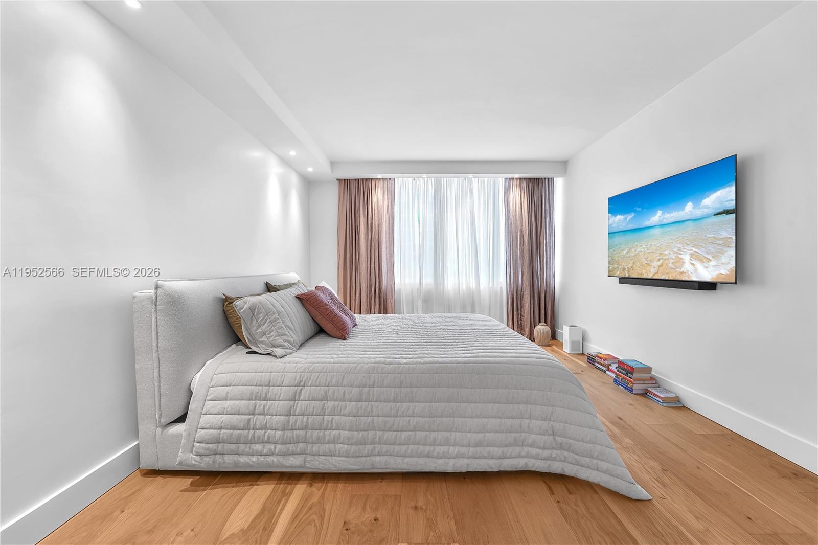 MIRADOR 1000 CONDO - Residential