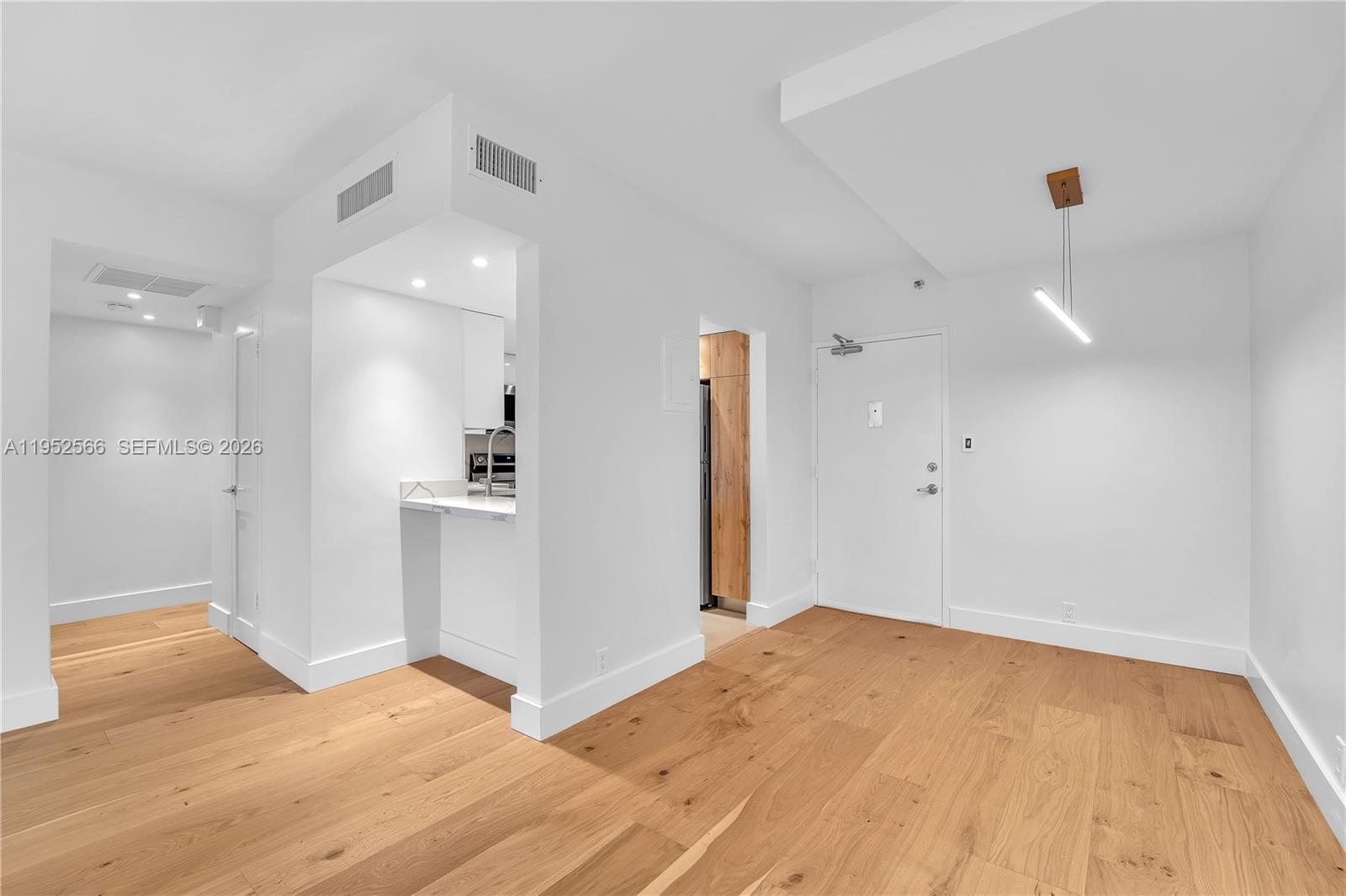 1000 West Ave 408, Miami Beach, FL, 33139/$415,000 4 1000 West Ave 408