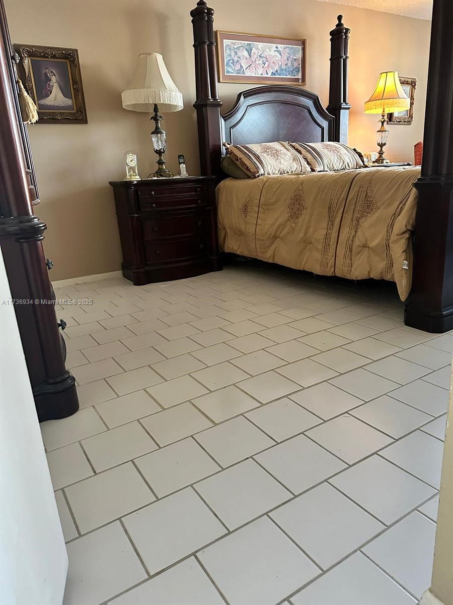 GOLDEN HORN SOUTH CONDO - Residential