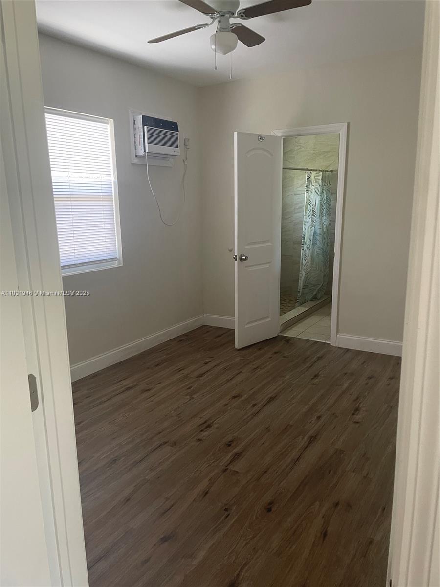 NORTH HOLLYWOOD - Residential Lease