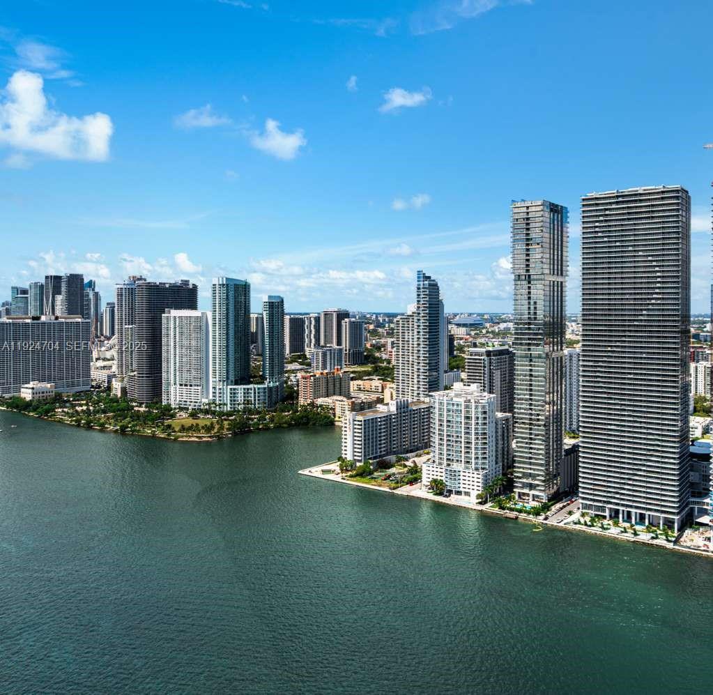 ELYSEE - Residential Lease