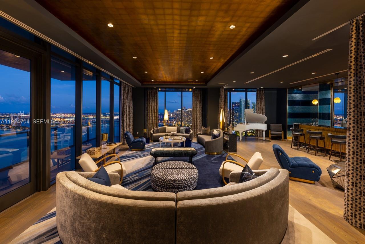 ELYSEE - Residential Lease