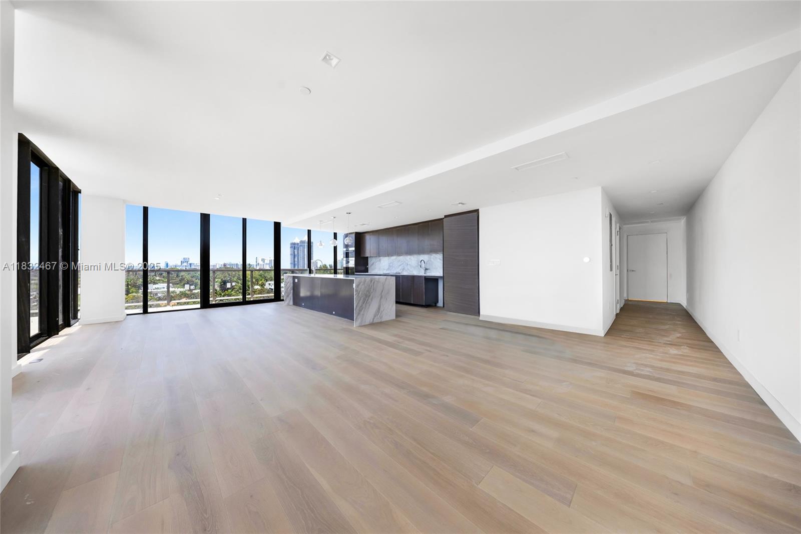 340 W 42 St 508