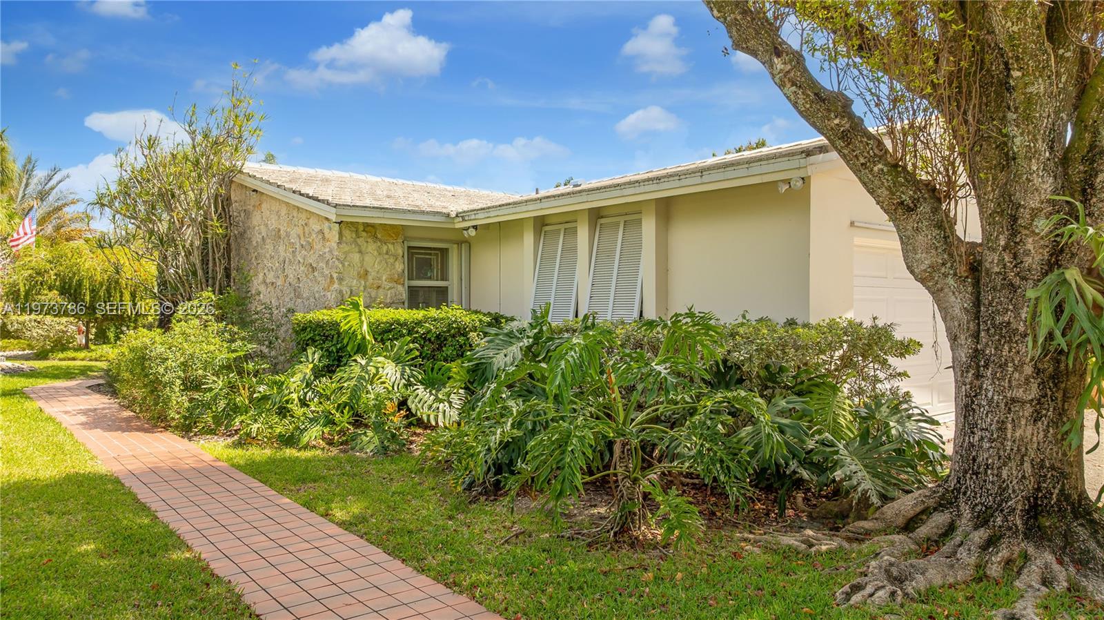 OLD CUTLER ESTATES SEC 1 - Residential