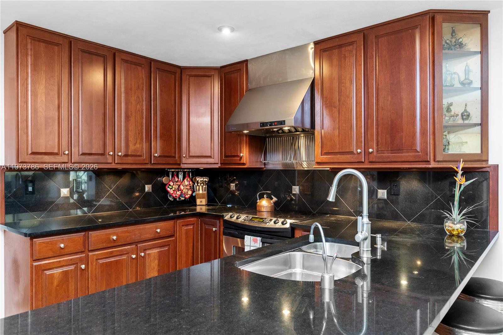 OLD CUTLER ESTATES SEC 1 - Residential