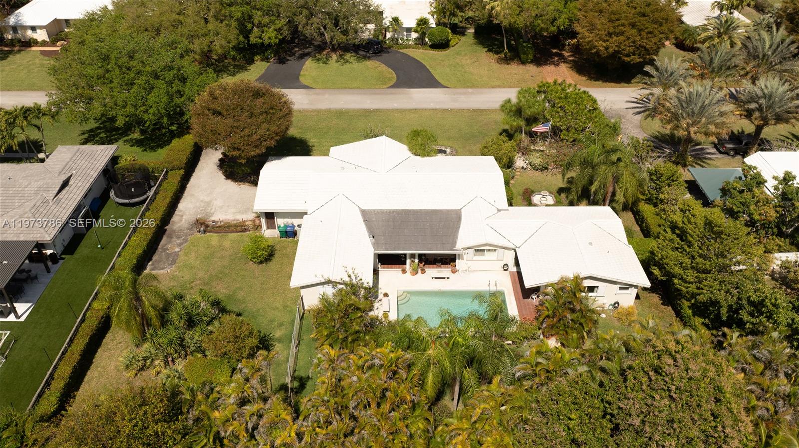 OLD CUTLER ESTATES SEC 1 - Residential